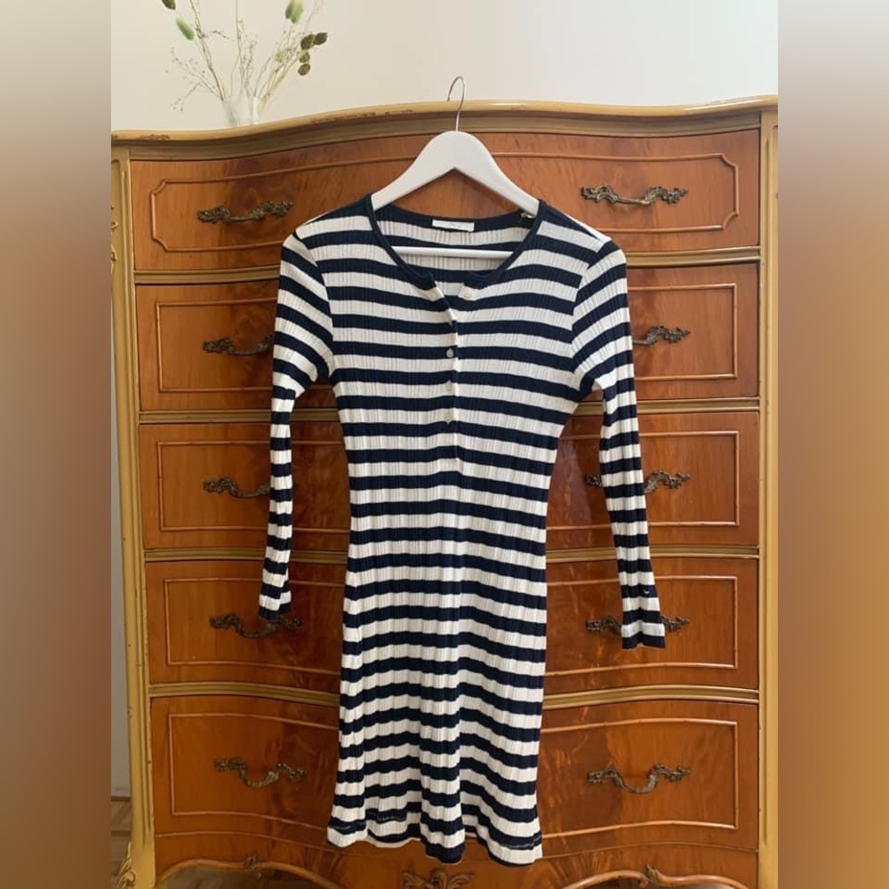 Doen Como Dress size XS, Navy Blue